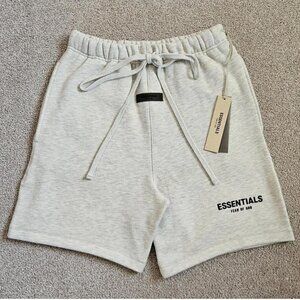 Fear of God Essentials Shorts Light Oatmeal